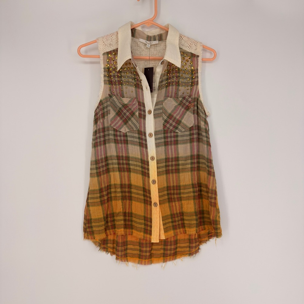 Miss Me Sleeveless Button Down Womens Small Tan Plaid Studded Lace Boho Western